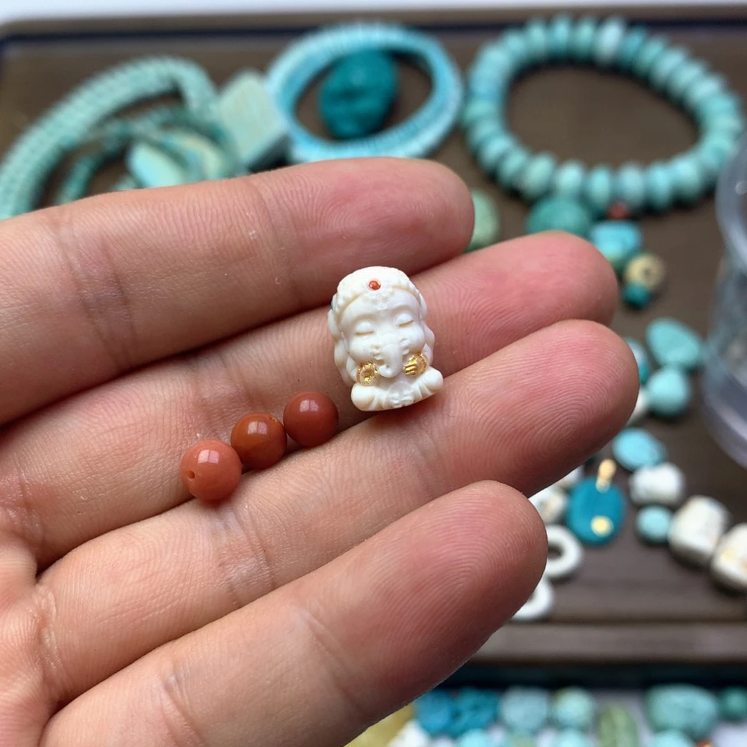 南红玛瑙雕刻未镶嵌