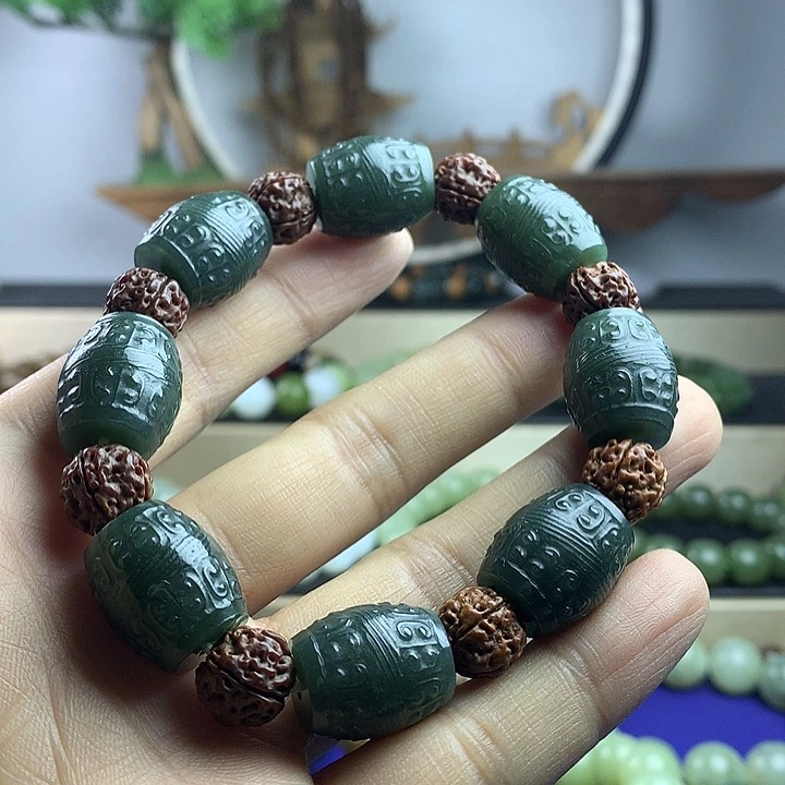 和田玉未镶嵌手串