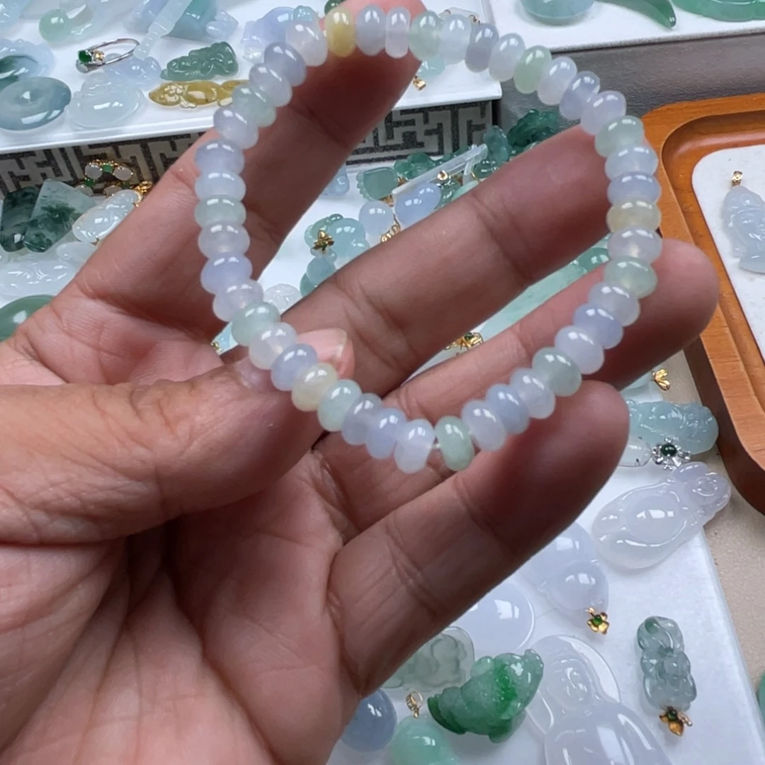 翡翠未镶嵌颈饰翡翠冰三彩手串