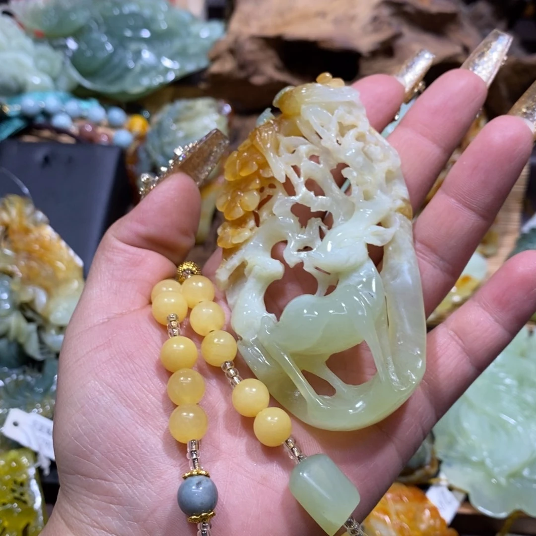 蛇纹石玉颈饰足铂镶嵌❤️****