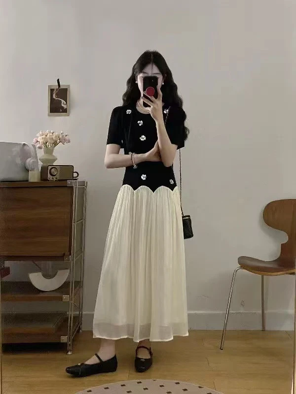 邹先森25923-29拼接重工时尚洋气设计感立体花朵显瘦连衣裙