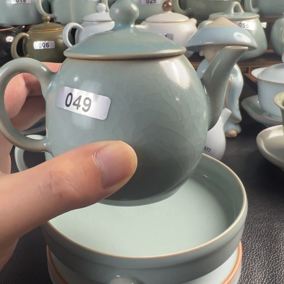 纯矿石微瑕官帽壶……