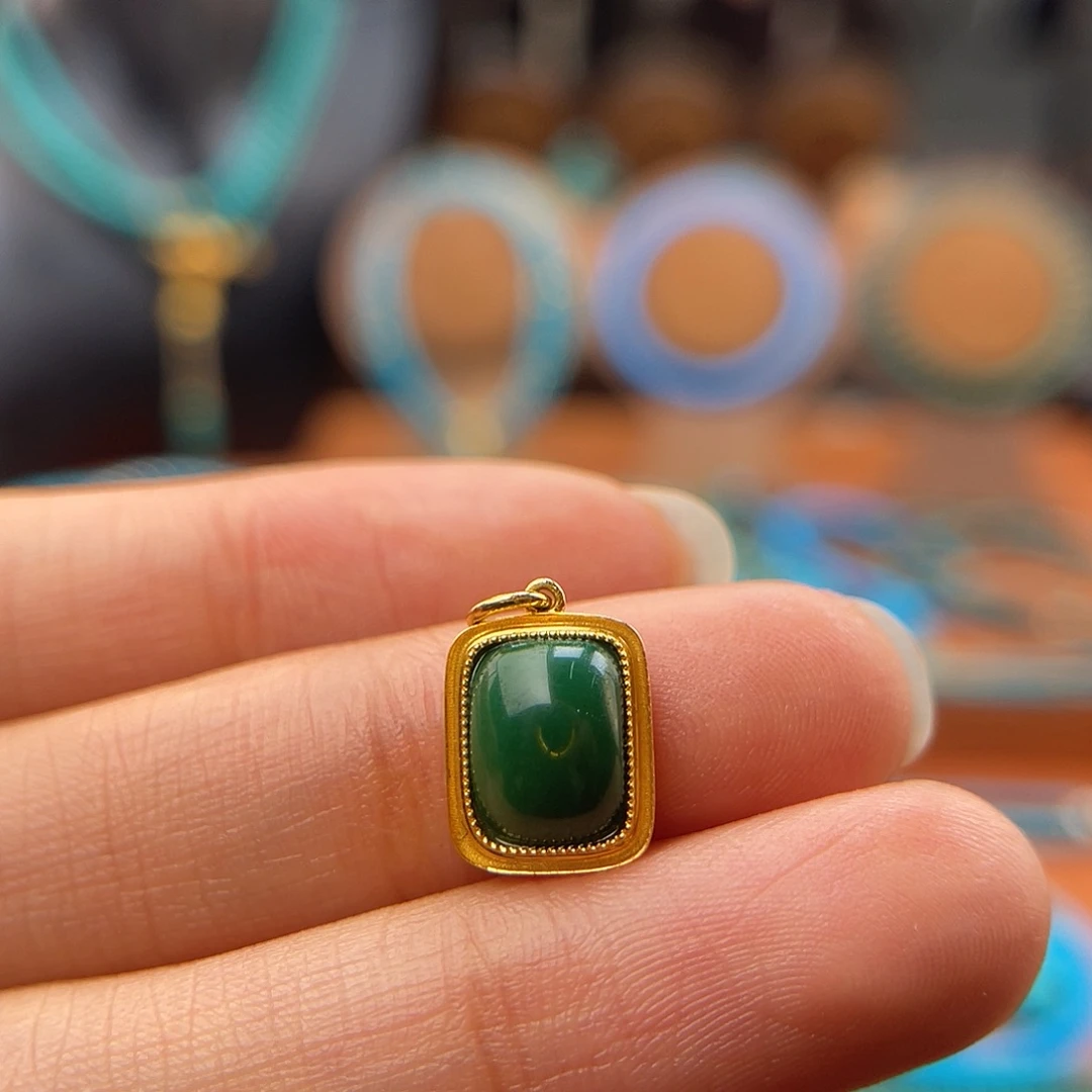 绿松石18K金镶嵌珠宝奇石