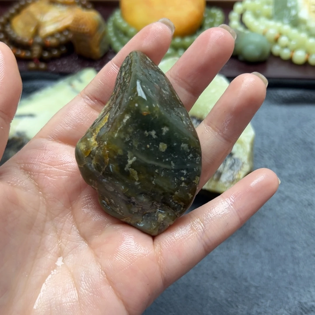 和田玉未镶嵌珠宝奇石