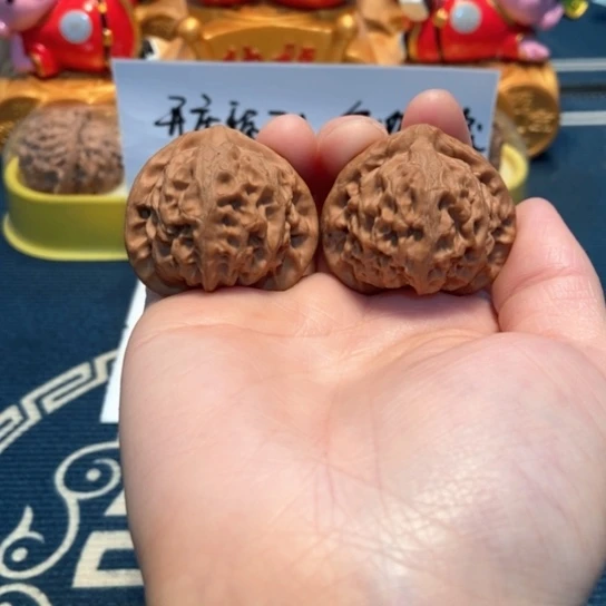 文玩核桃把件39宫灯1130