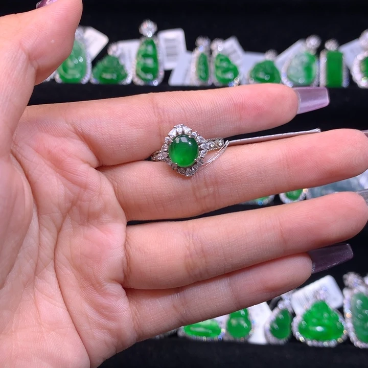 【闪购商品】颈饰未镶嵌翡翠天然翡翠