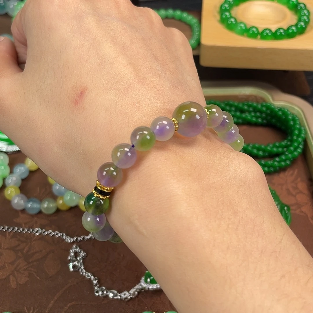 颈饰未镶嵌翡翠手串