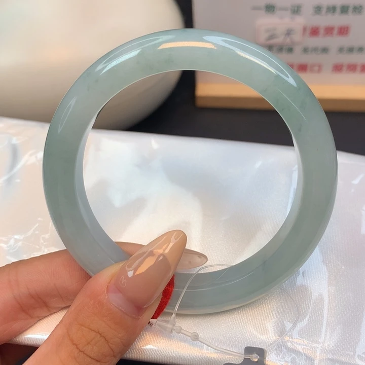 未镶嵌手镯翡翠24