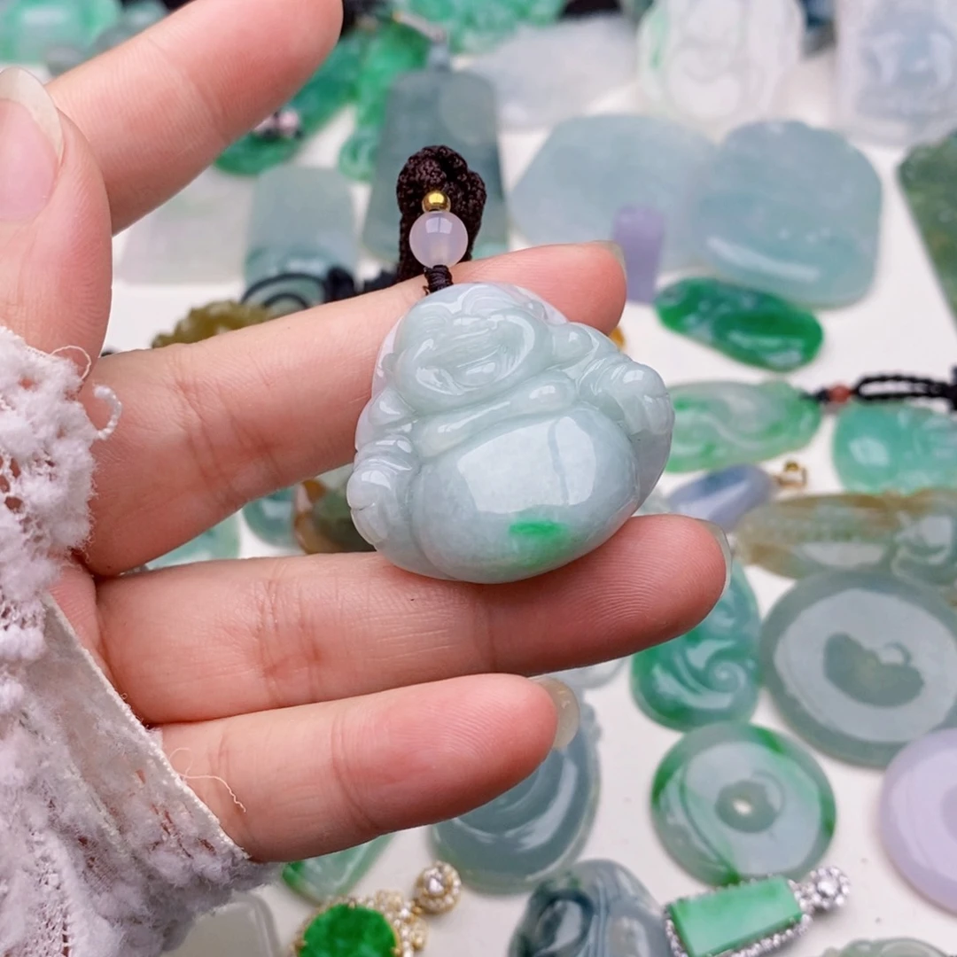 颈饰未镶嵌翡翠佛