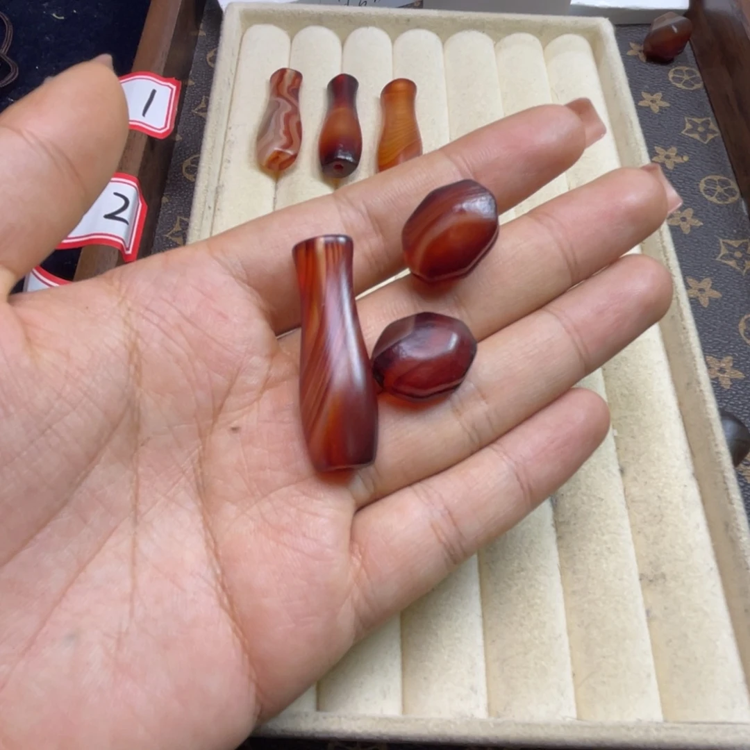 海***。玛瑙/玉髓未镶嵌珠宝半成品