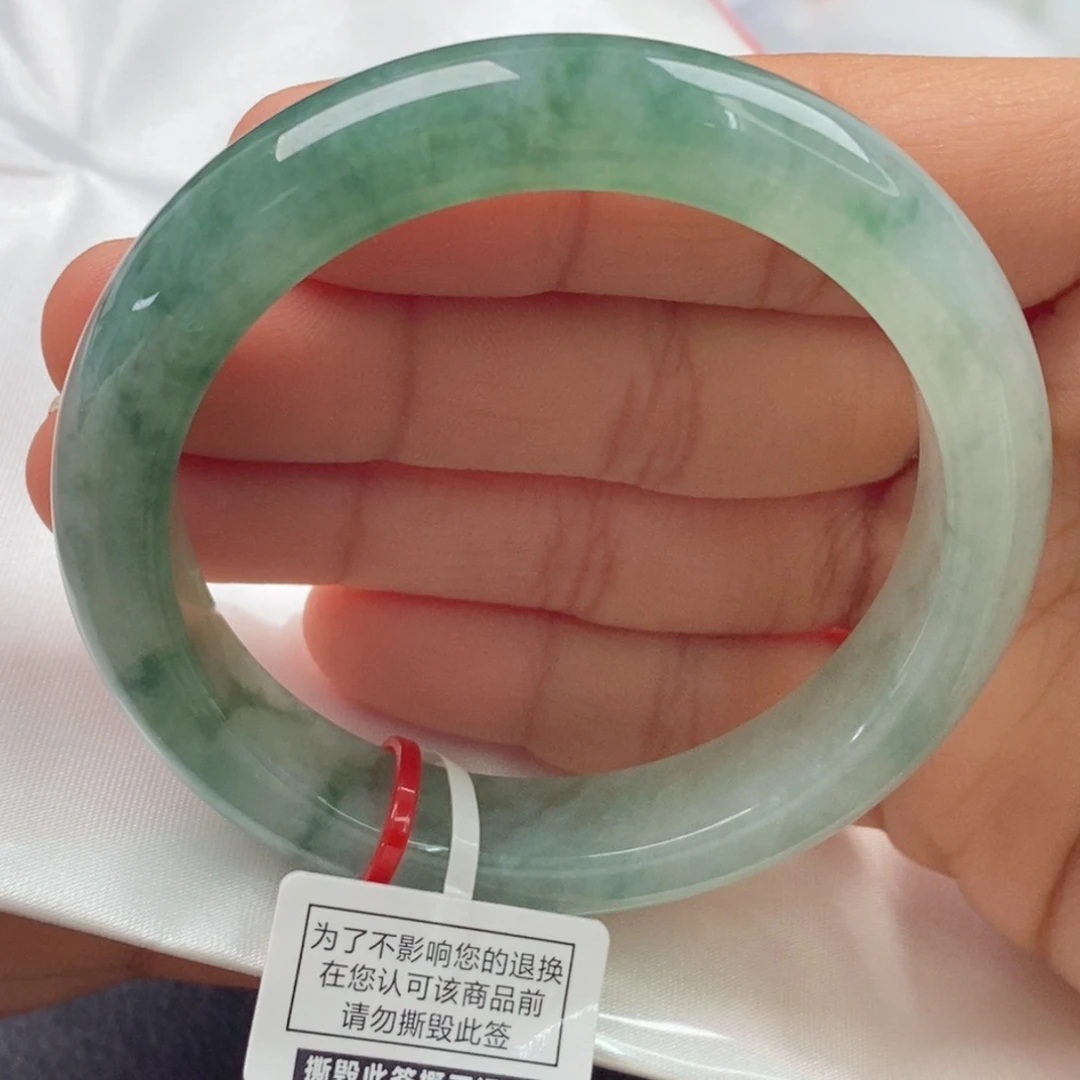 翡翠手镯未镶嵌5152正圈