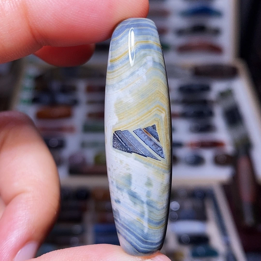 吊坠玛瑙未镶嵌……