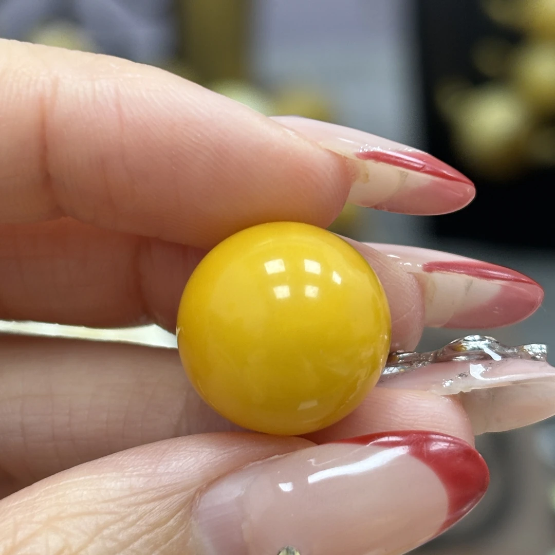 15.9mm 小妖珠宝天然原矿琥珀蜜蜡
