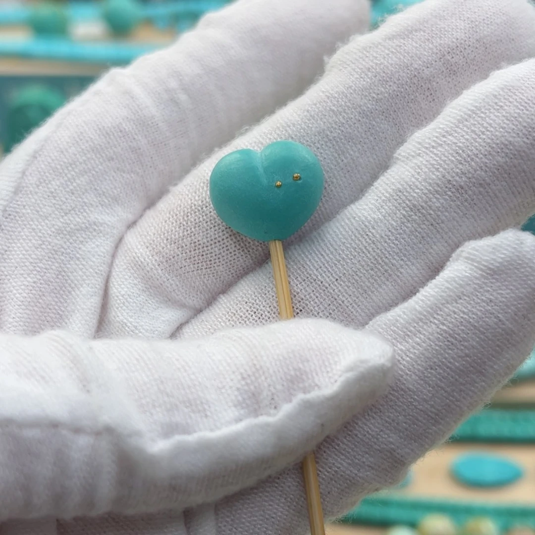 绿松石配饰未镶嵌