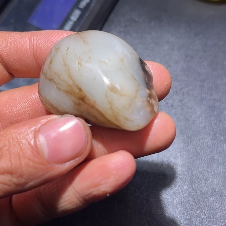 和田玉未镶嵌珠宝奇石