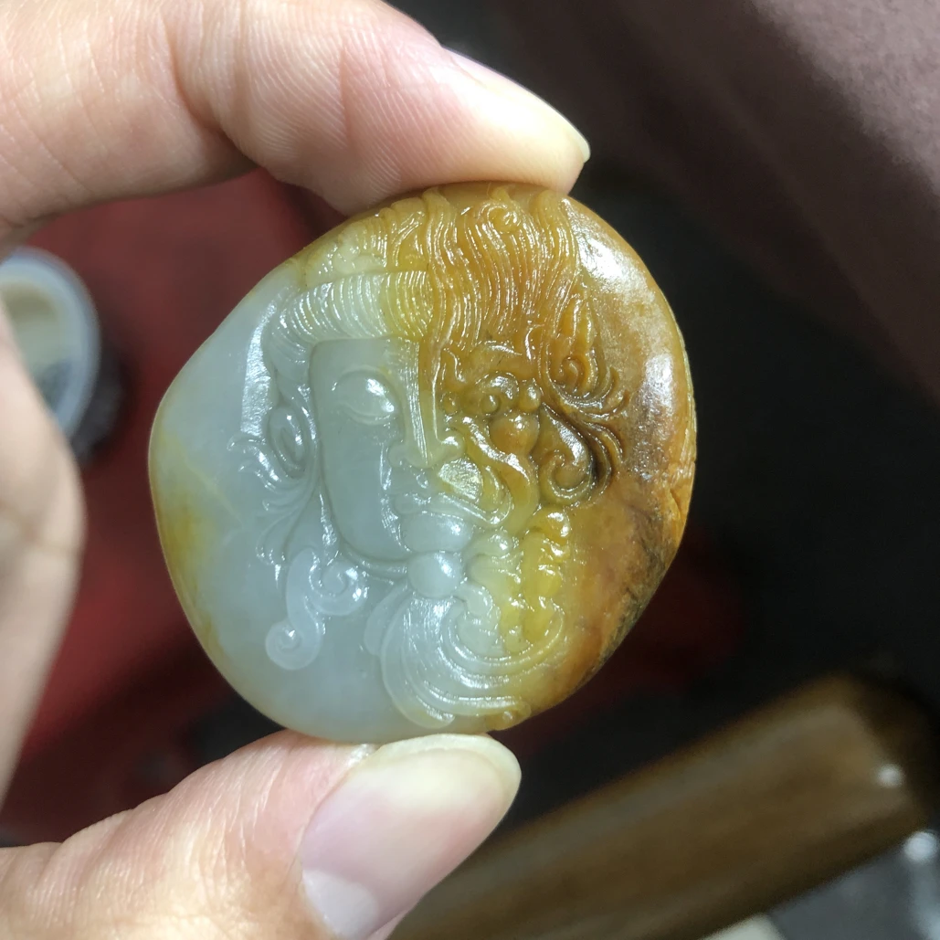 新疆和田玉挂件一念之间