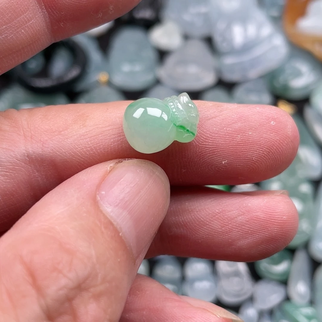【闪购商品】翡翠未镶嵌颈饰翡翠