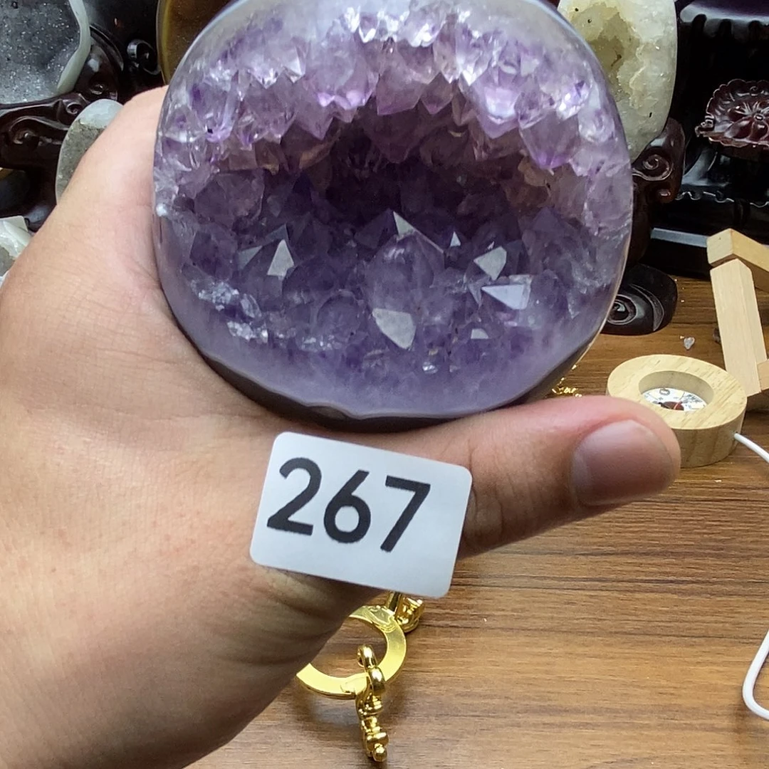 紫晶大型摆件（非配饰）未镶嵌初****?