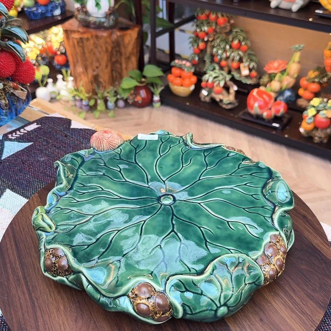 馨***晴陶瓷32直径荷花盘