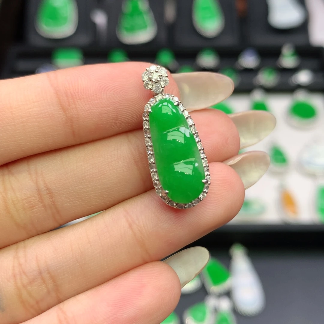 翡翠18K金镶嵌吊坠(不含链)