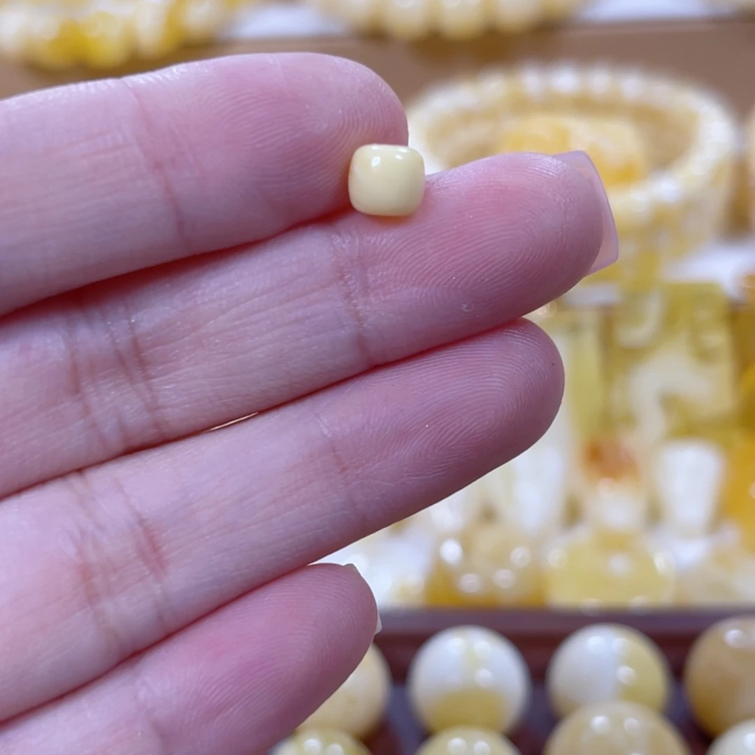 琥珀未镶嵌手链天然蜜蜡