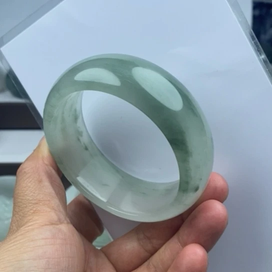 石英质玉（金丝玉）未镶嵌手镯