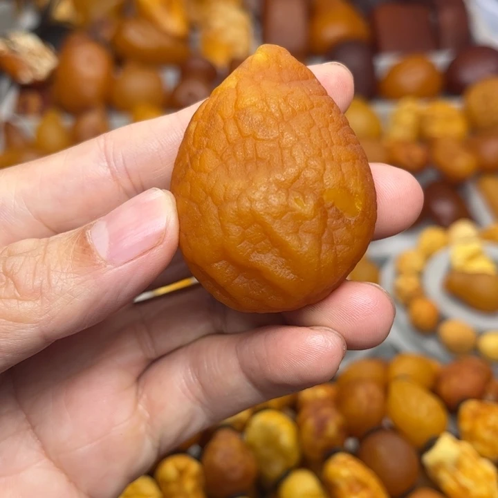 琥珀未镶嵌裸石天然蜜蜡吊坠