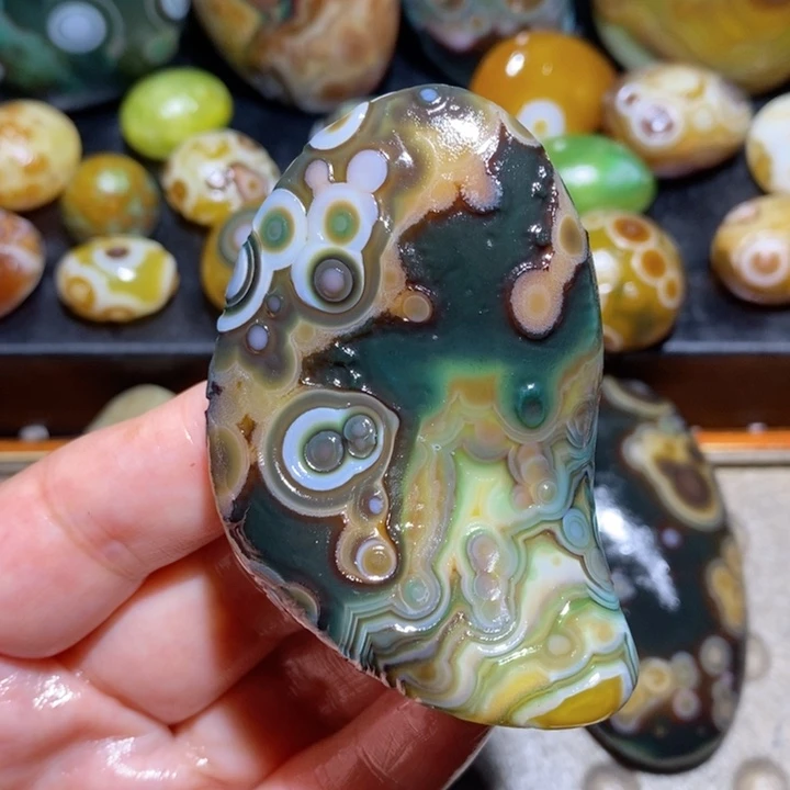 未镶嵌玛瑙/玉髓珠宝半成品148