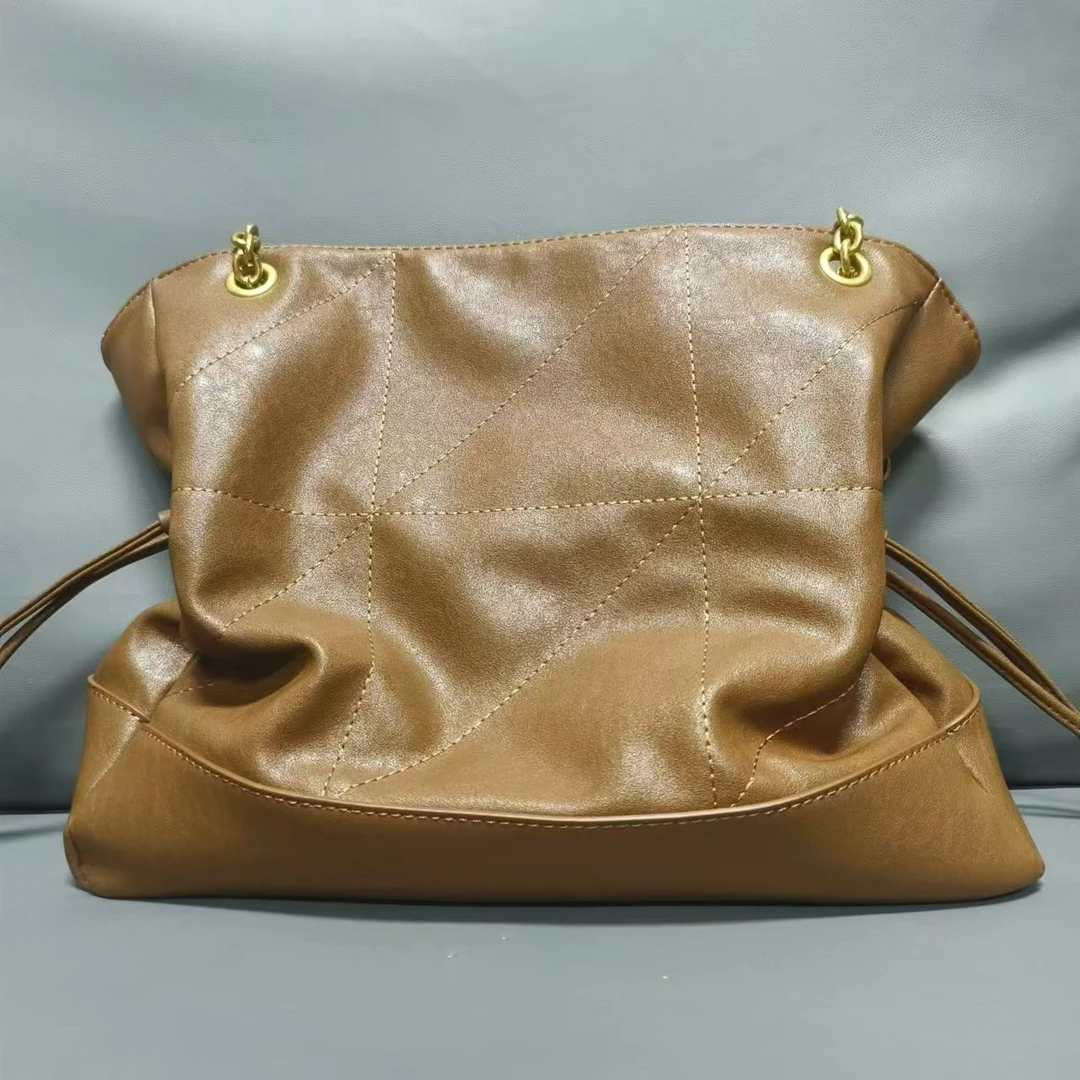 潮流打造真皮女士潮流大袋新款女包 10728 棕色