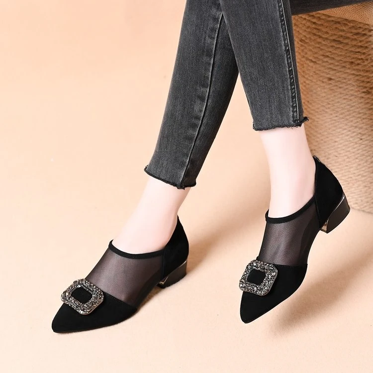 不累脚高跟鞋新款通勤大码女鞋气质绝美水钻法式细跟尖头黑色单鞋