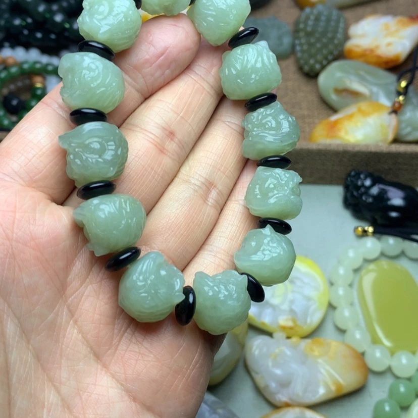 【闪购商品】颈饰未镶嵌和田玉
