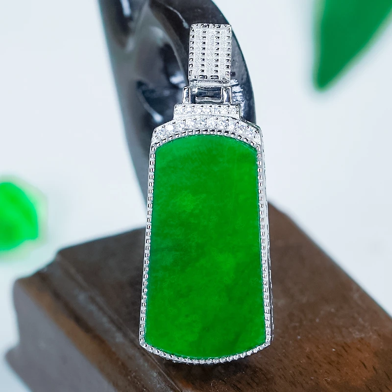 天然翡翠A货银镶嵌气质优雅大气百搭辣绿翡翠无事牌吊坠s88