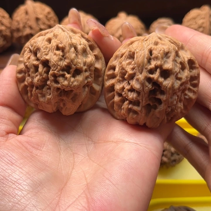 吊坠文玩核桃锦**行46将军