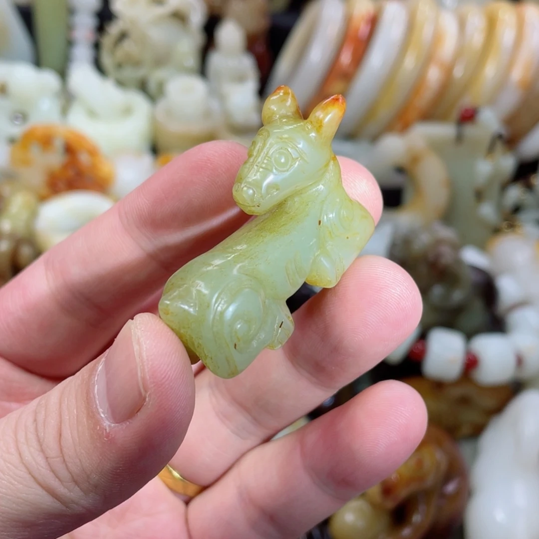 和田玉未镶嵌把件32