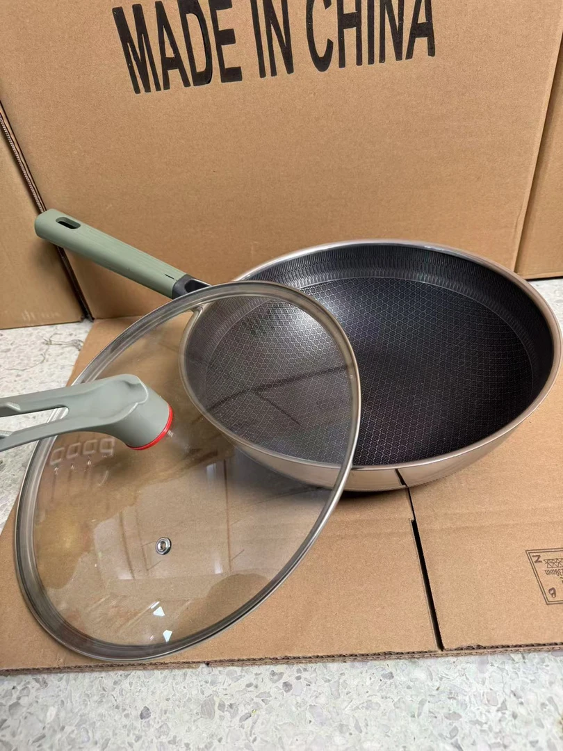 家用高颜值蜂窝晶盾炒锅女士