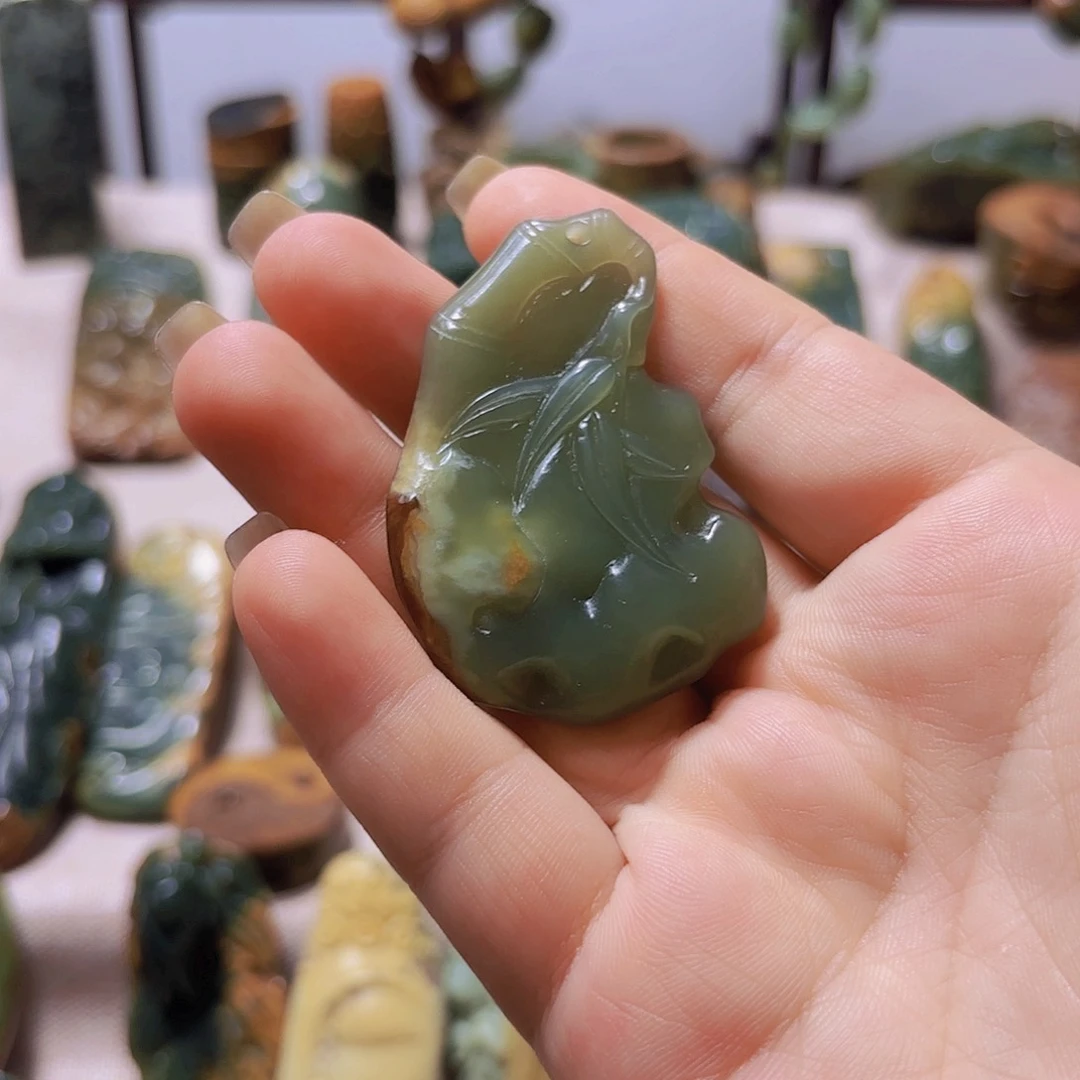 岫岩河磨玉（透闪石质玉）未镶嵌挂件