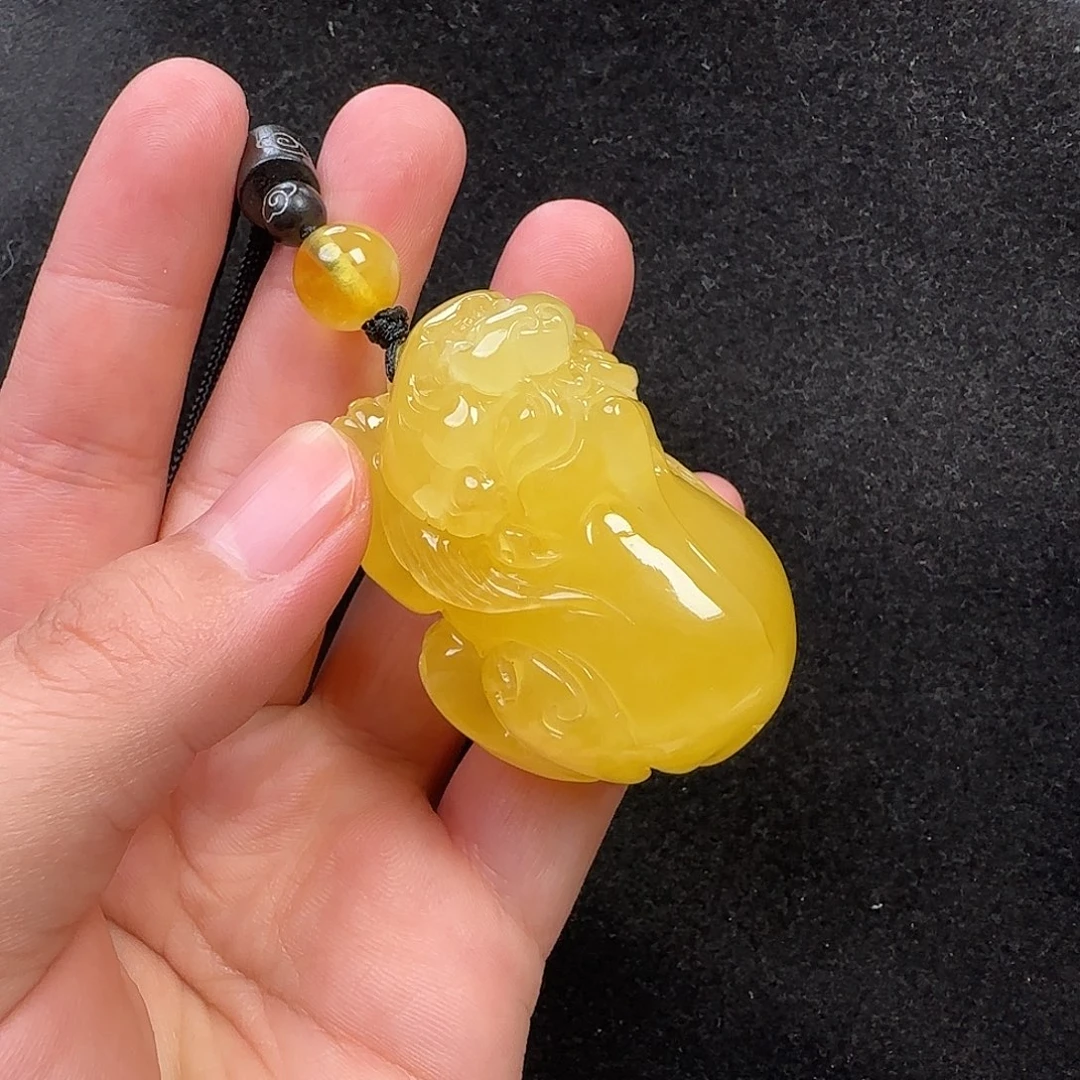 蜜蜡未镶嵌珠宝奇石