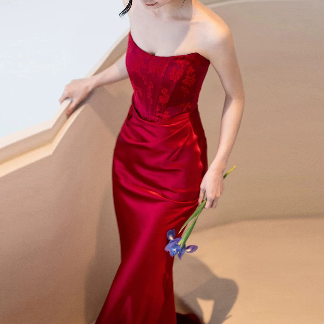 抹胸敬酒服新娘小个子2025新款高级感结婚回门订婚礼服裙法式气质