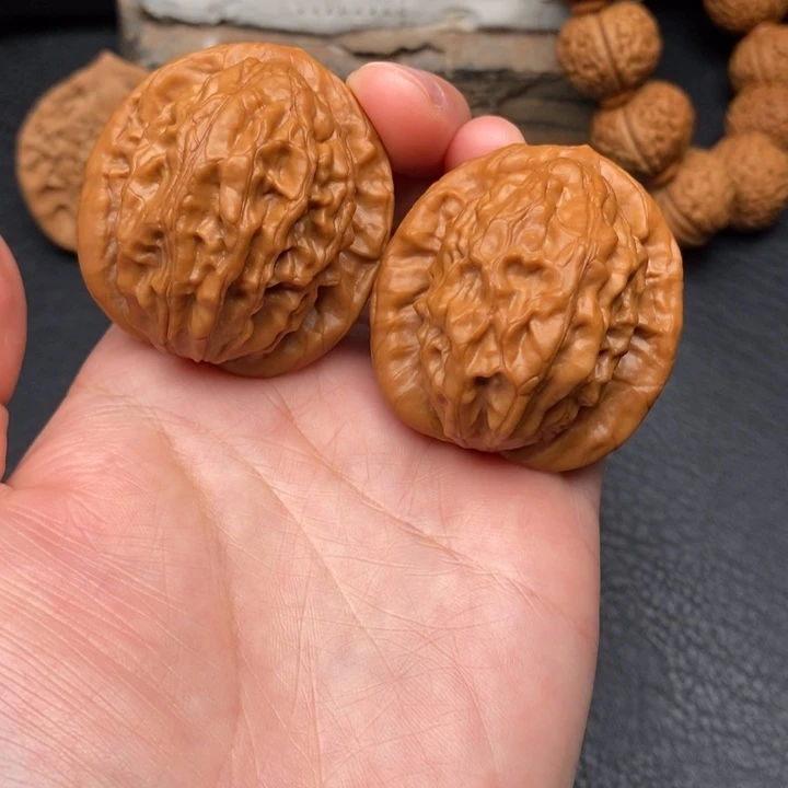 桃核把件尺寸40大红袍