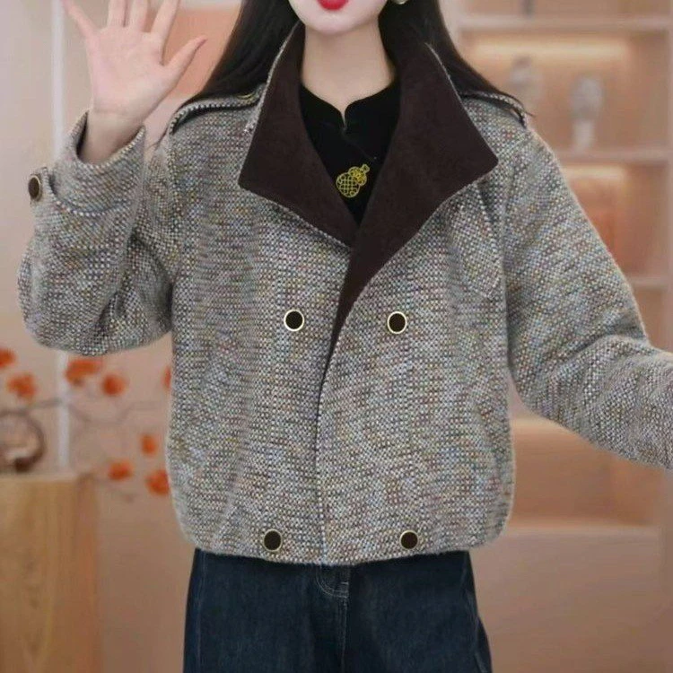 常规款通勤短款女秋季厚款短外套大衣气质韩版