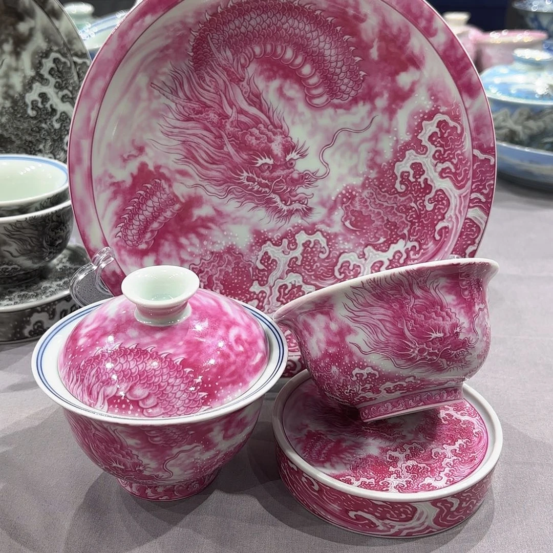 瓷片景德镇瓷器精品陈列