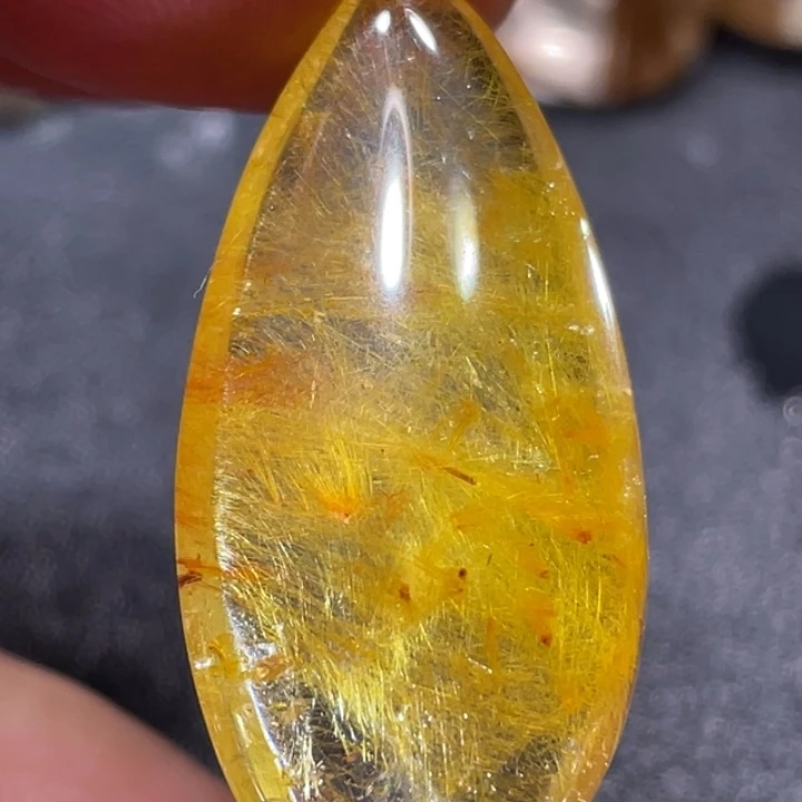 鲨***鱼未镶嵌颈饰发晶钛晶