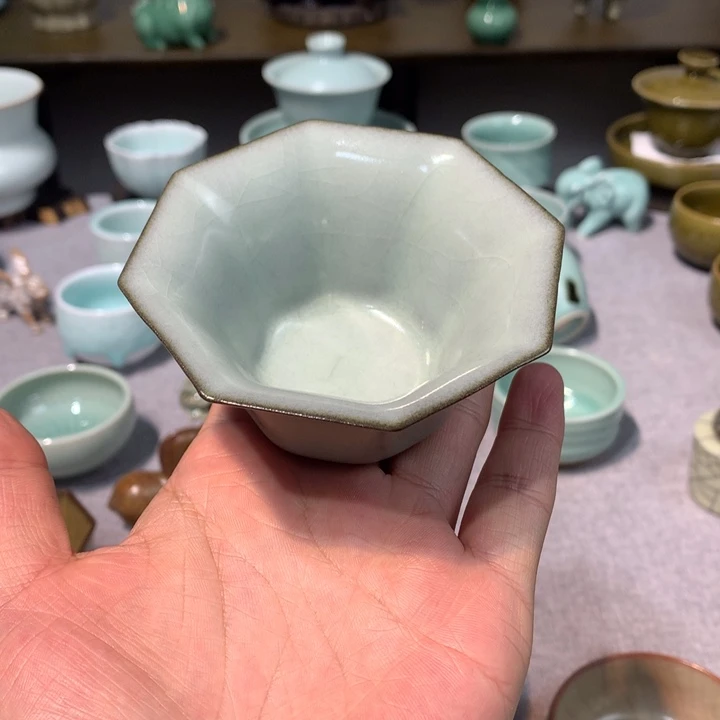 龙泉青瓷哥窑八方杯