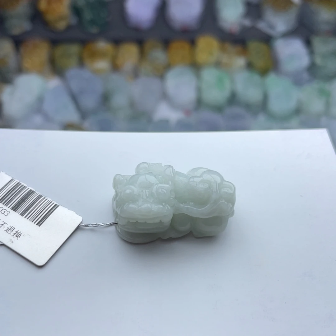 翡翠颈饰未镶嵌貔貅