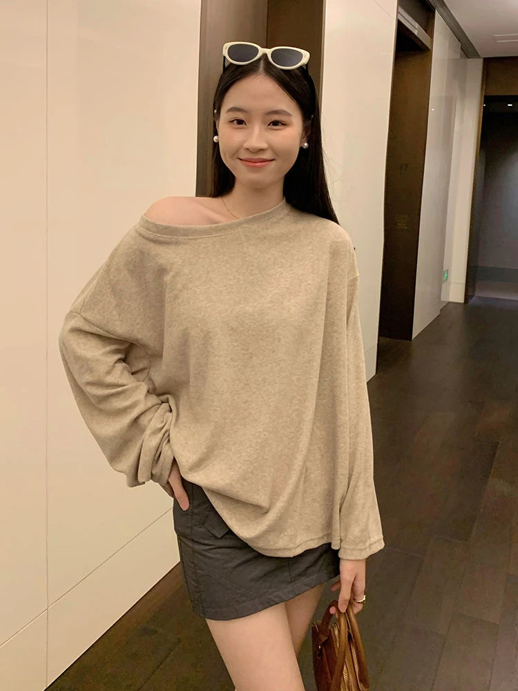 大码燕麦色磨毛打底衫女秋冬新款T恤港味复古宽松慵懒松弛感上衣