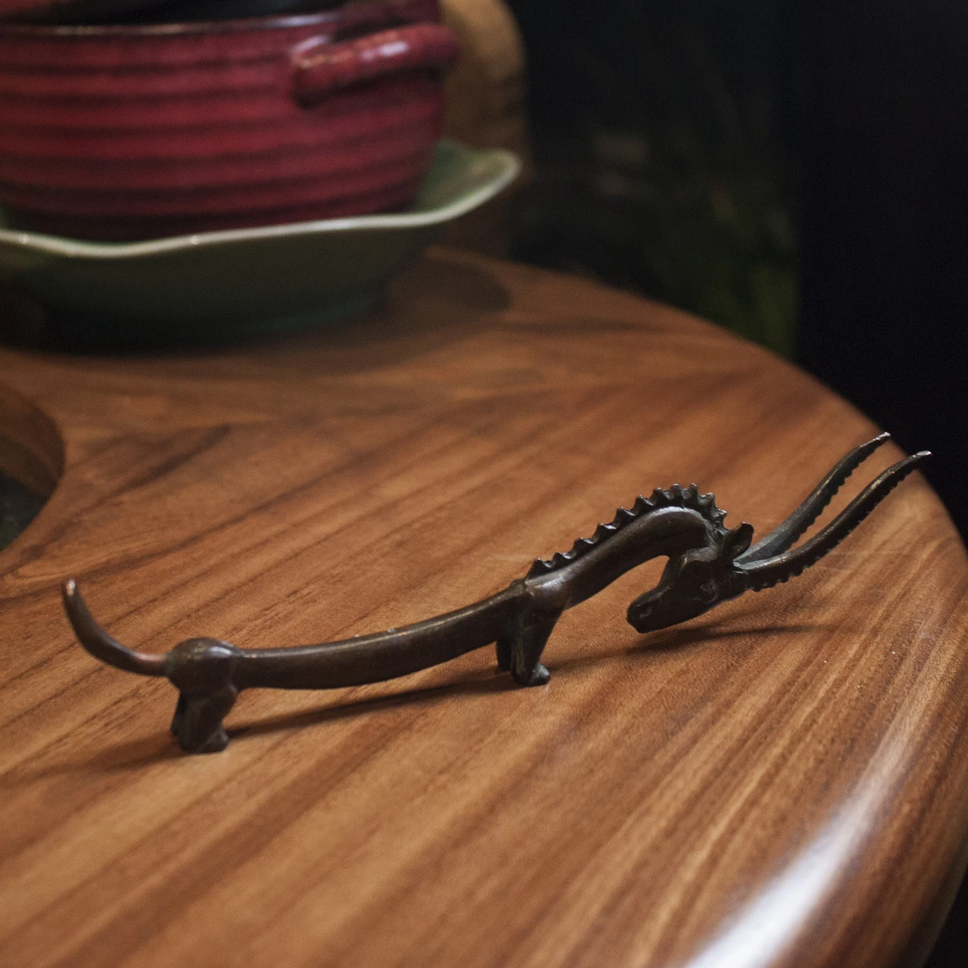 创意羚羊实心茶桌铁壶银壶壶叉写字台置物架笔架家居摆件