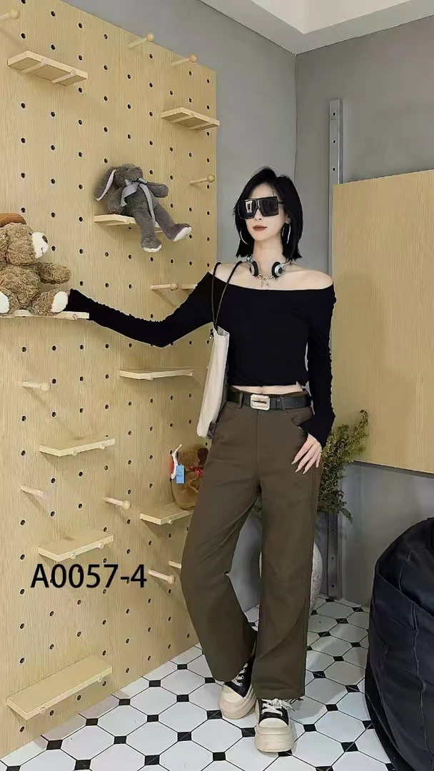 【0057】倩#高腰直筒宽松牛仔裤【配皮带】