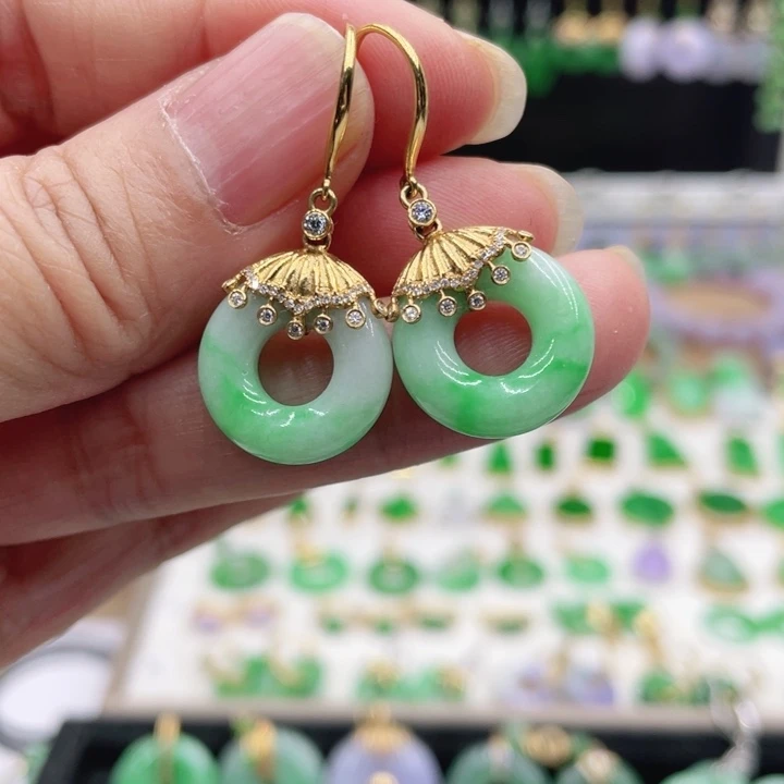 翡翠18K金镶嵌耳饰