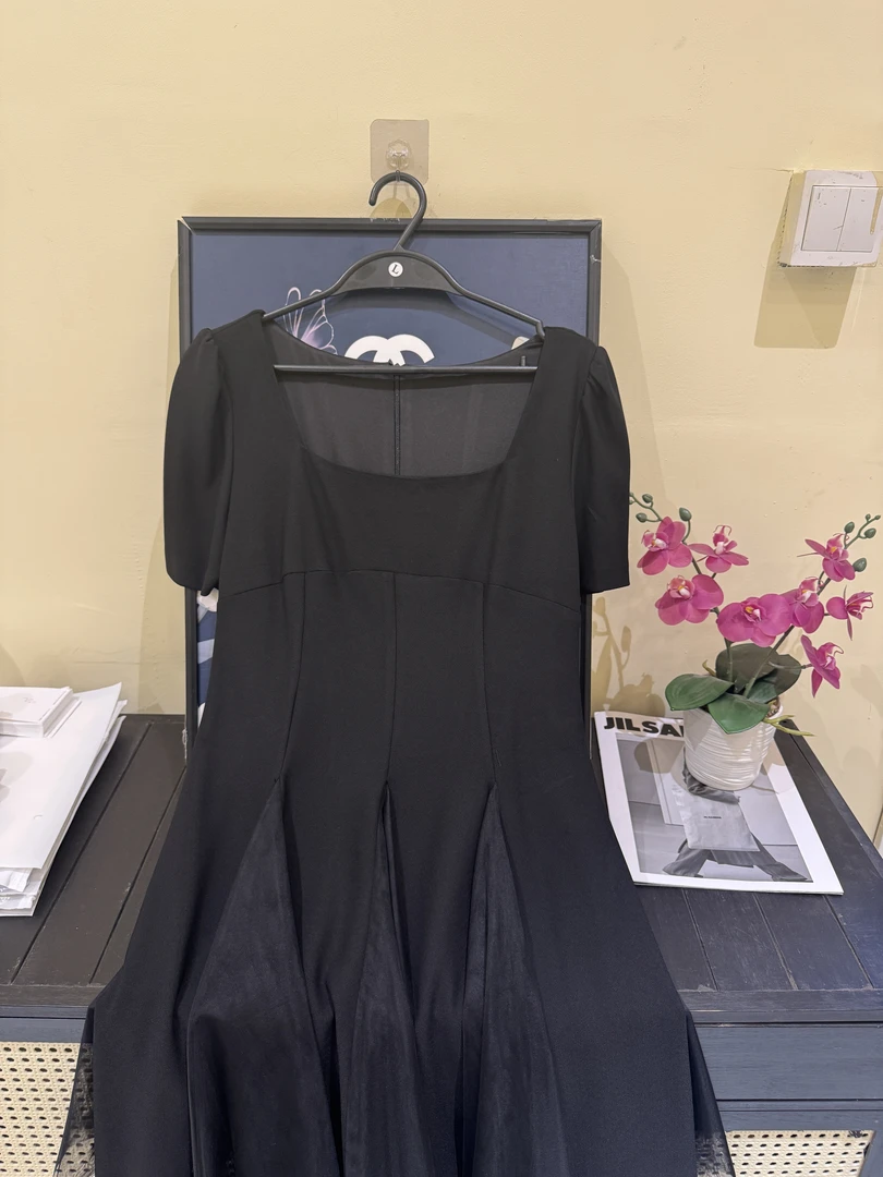 【艾丽莎定制】新款法式赫本风高级质感方领连衣裙-4803