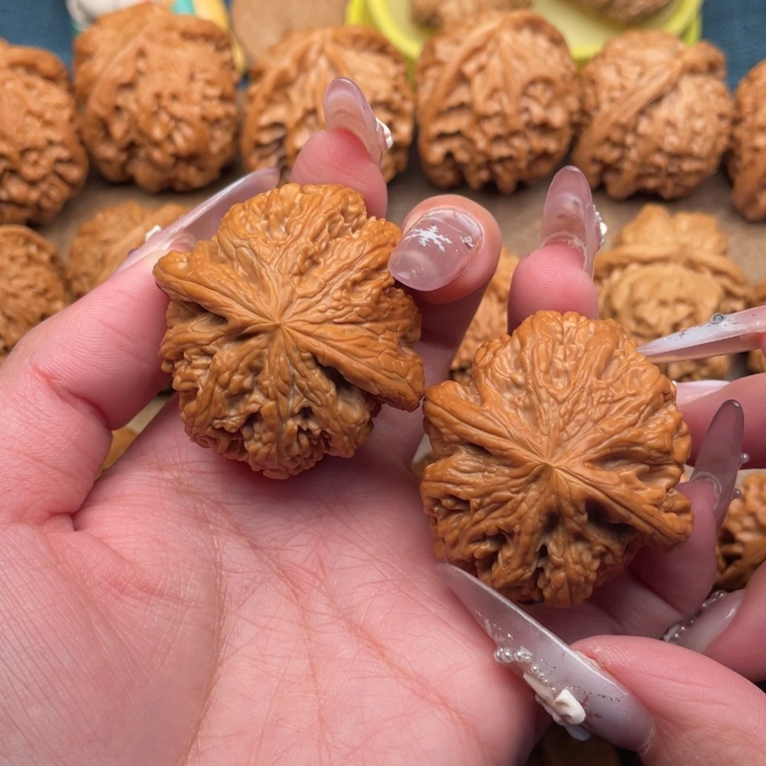 健***呦文玩核桃把件全品球筋43